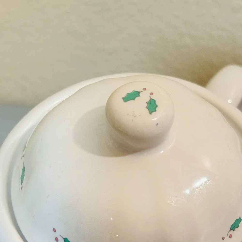 Precious Moments 1994 Porcelain Holiday Christmas Tree Winter  Teapot W/ Lid